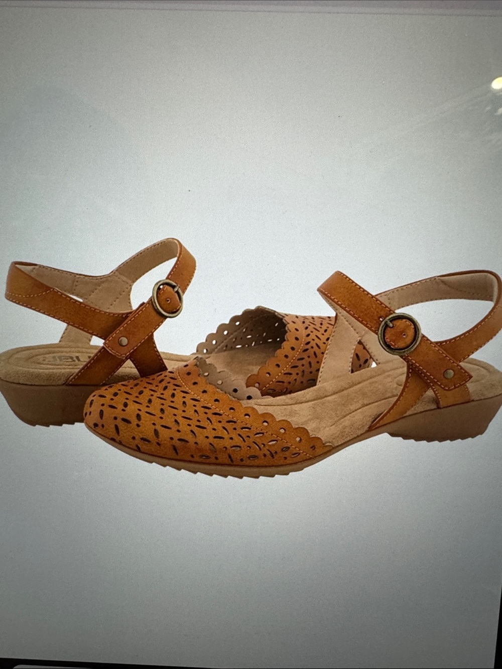 JBU Vinya Round Toe Wedge Sandals - Picture 5 of 5